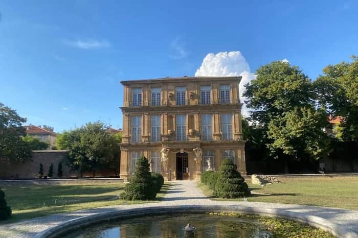 Pavillon de Vendôme garden