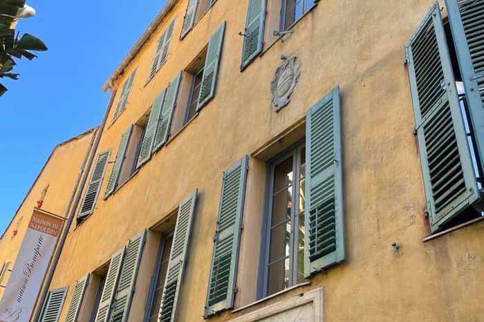 Maison Bonaparte (exterior)