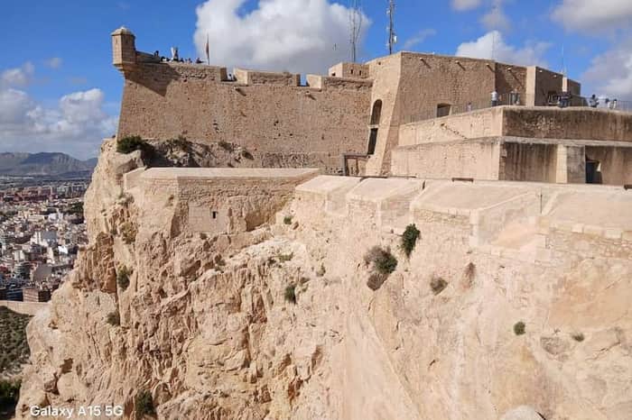 Castillo de Santa Bárbara