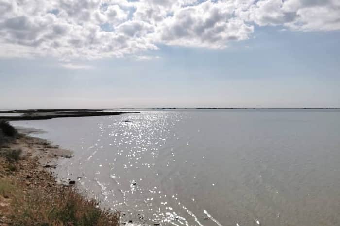 Digue à la Mer