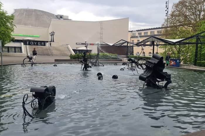 Tinguely Fountain (Fasnachtsbrunnen)