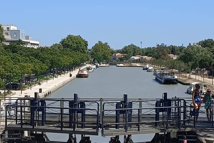 Canal du Midi towpath