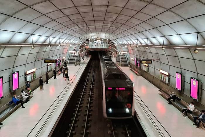 Metro Bilbao (Small Dogs Only)