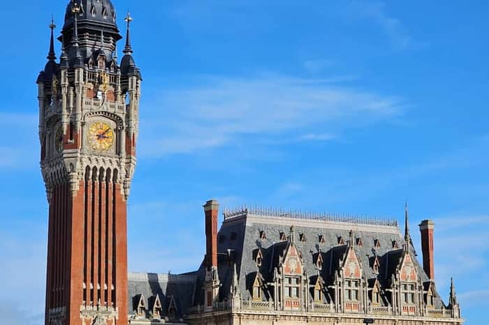Hôtel de Ville belfry and Burghers of Calais