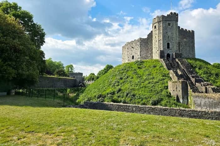 Cardiff Castle grounds
