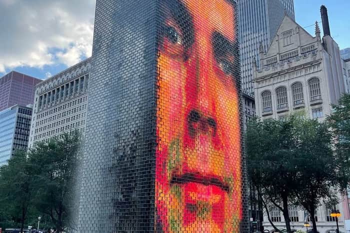 Millennium Park (Cloud Gate 'The Bean' & Crown Fountain)