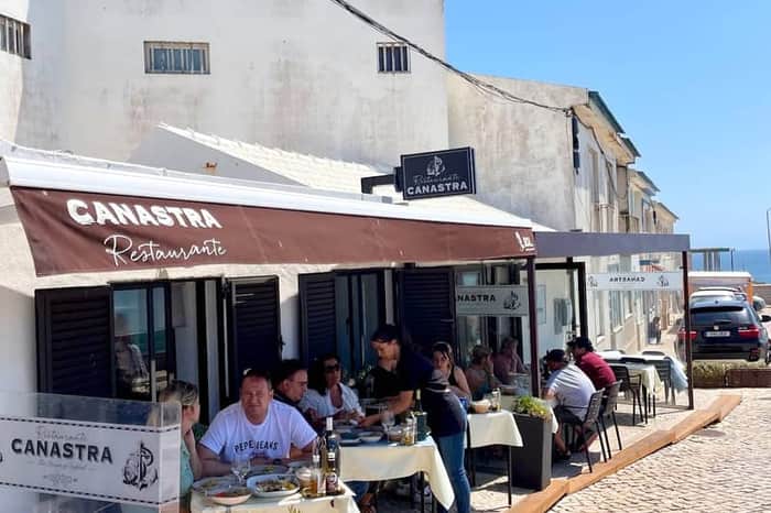Canastra by Beach Burrito