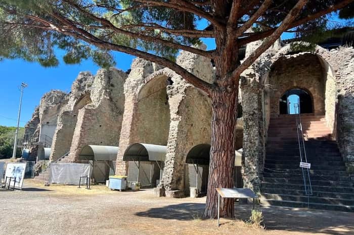 Arènes de Fréjus (Roman amphitheatre)