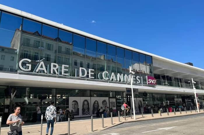TER coastal line to Cannes and Nice