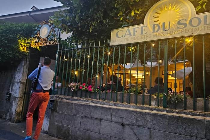 Cafรฉ du Soleil