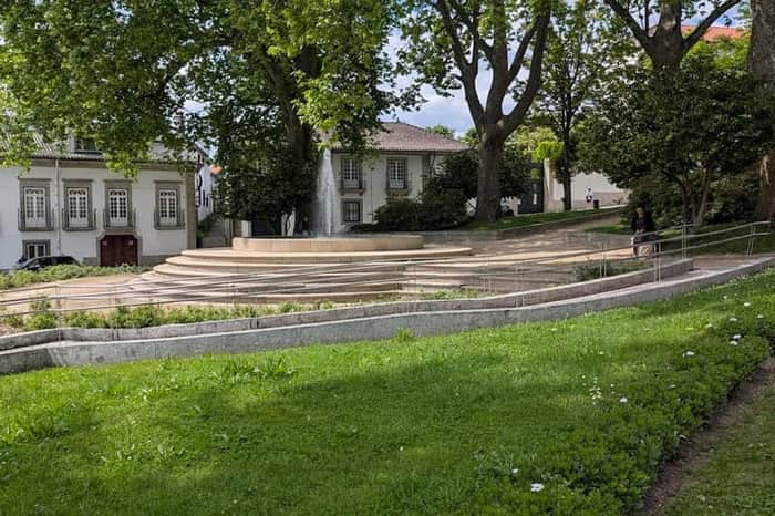 Jardim do Carmo and Parque da Cidade