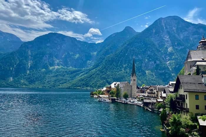 Hallstatt Bahnhof & ÖBB Trains