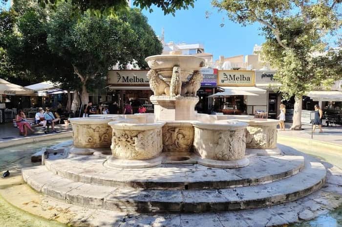 Lions Square & Morosini Fountain