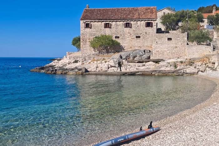 Dubovica Pebble Bay