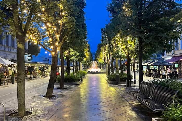 Laisvės alėja & Kaunas Old Town