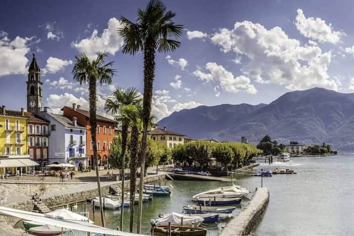 Ascona Lakefront Pebble Coves