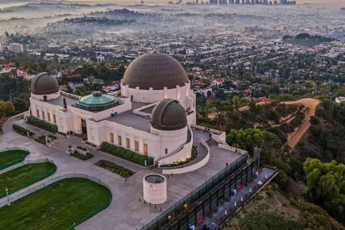 Griffith Observatory terrace & Hollywood Sign view