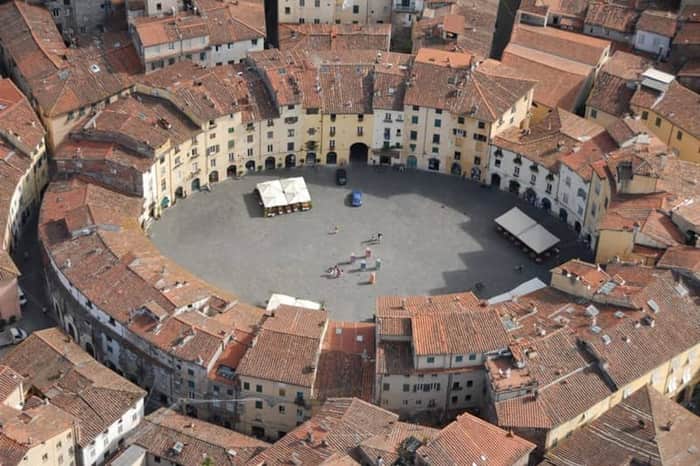 Piazza dell'Anfiteatro