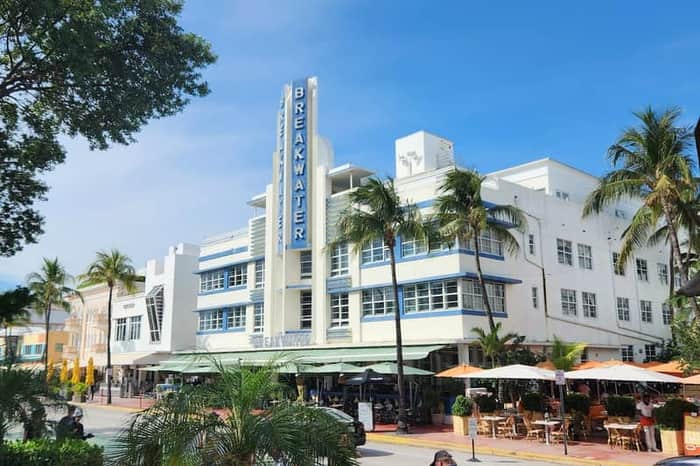 Ocean Drive & Lummus Park Art Deco walk