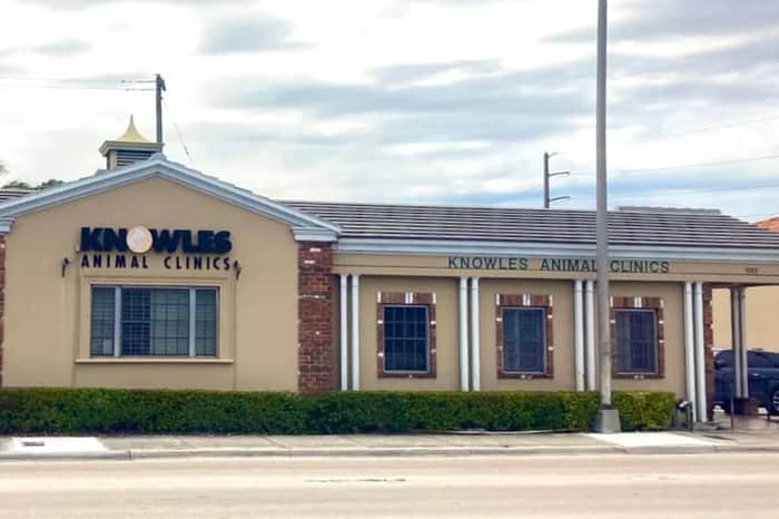 VCA Knowles Central Animal Hospital