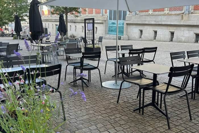 GLAZ Café