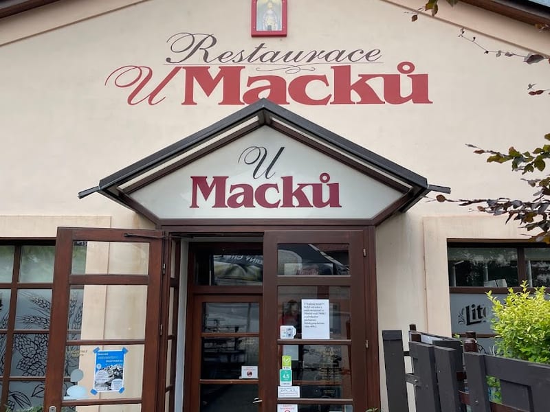 Restaurace u Macků
