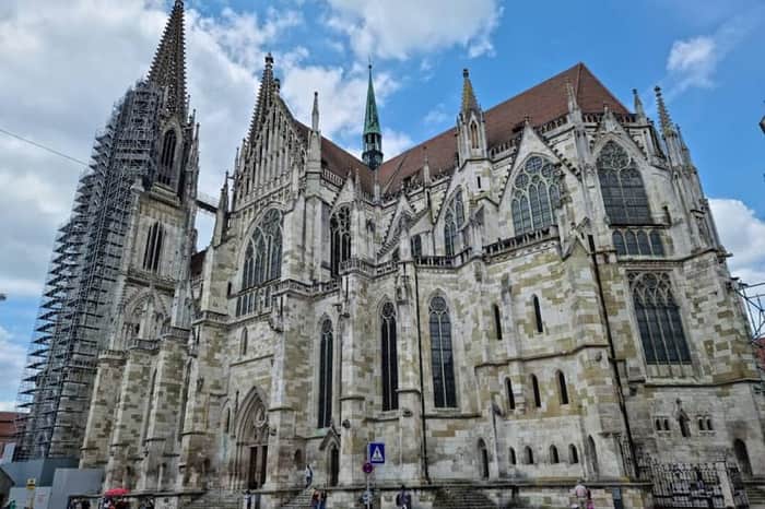 Domplatz & Regensburg Cathedral exterior