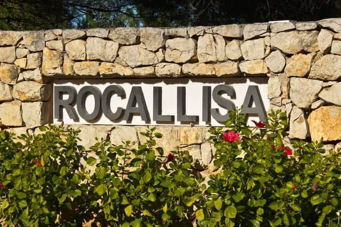 Sa Roca Llisa pine trails
