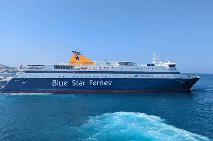 Athinios Port Ferry (Blue Star, Hellenic Seaways)