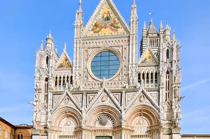 Piazza del Duomo and Cathedral exterior