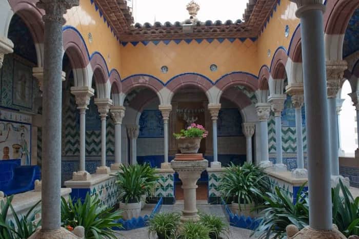 Casc Antic & Palau Maricel exterior