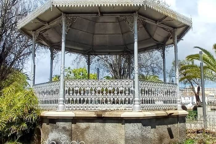 Jardim do Coreto and Rio Gilão riverside