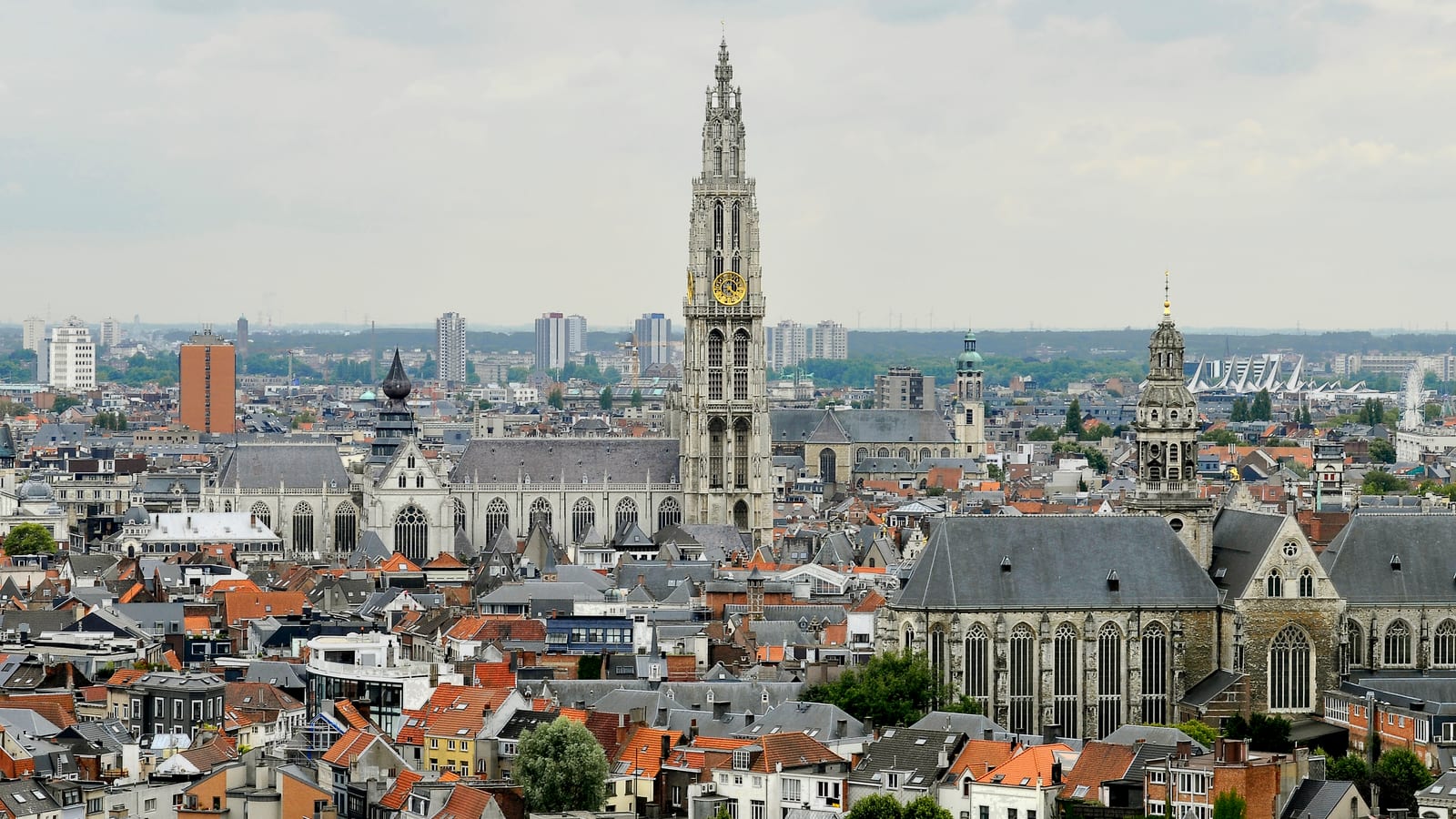 Pet-friendly hotels in Amberes, dog-friendly travel Bélgica