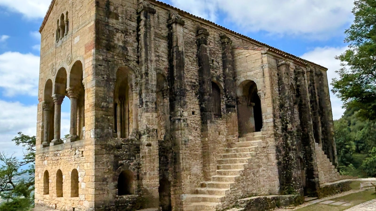 Oviedo