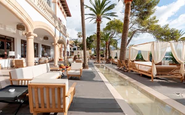 Hoposa Hotel & Apartments Uyal