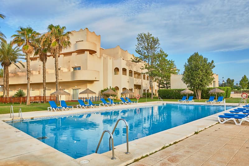 ALEGRIA Cabo de Gata: Acceso a la playa hotel in Almería