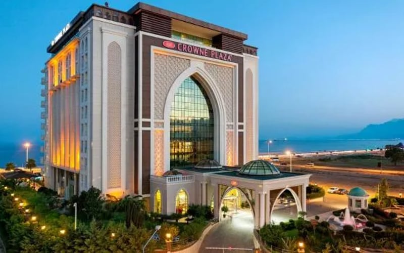 Crowne Plaza Antalya by IHG: Katzenfreundlich hotel in Antalya