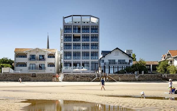Les Vagues Hotel & Spa: Acceso a la playa hotel in Arcachon