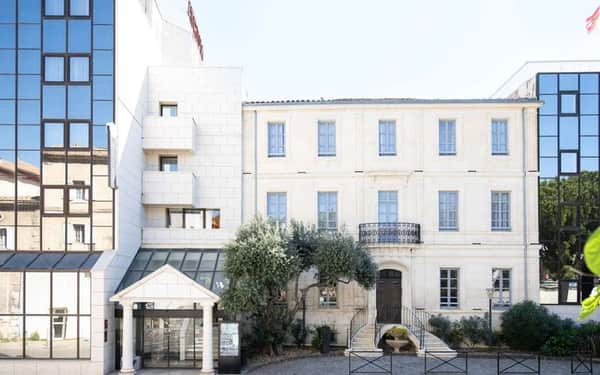 Mercure Arles Centre Arenes: Katzenfreundlich hotel in Arles