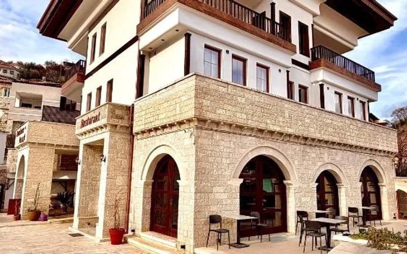 Hotel Rezidenca Desaret: Katzenfreundlich hotel in Berat
