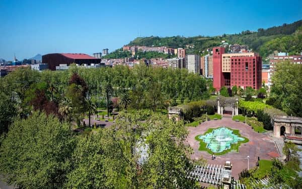 Meliá Bilbao: Luxury hotel in Bilbao