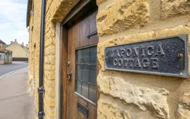 Japonica Cottage: Cat-friendly hotel in Bourton-on-the-Water