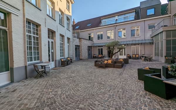 4 Bedroom Awesome Home In Brugge: Luxus hotel in Bruges