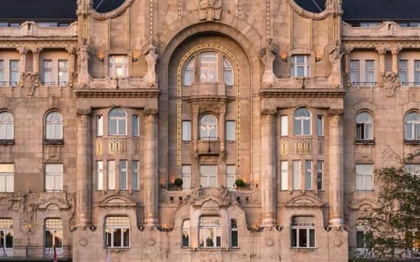 Four Seasons Hotel Gresham Palace Budapest: Katzenfreundlich hotel in Budapest