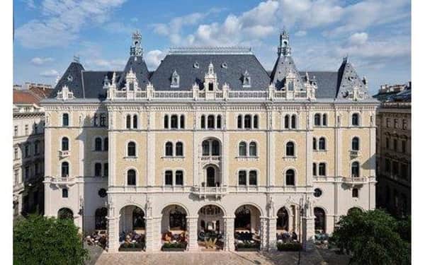 W Budapest: Katzenfreundlich hotel in Budapest
