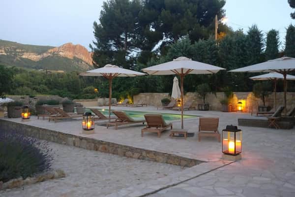 Maison No 9: Se admiten gatos hotel in Cassis