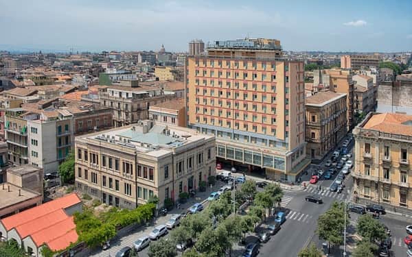 NH Catania Centro: Katzenfreundlich hotel in Catania
