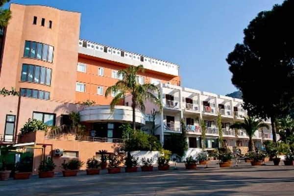 Hotel Kalura: Acceso a la playa hotel in Cefalù