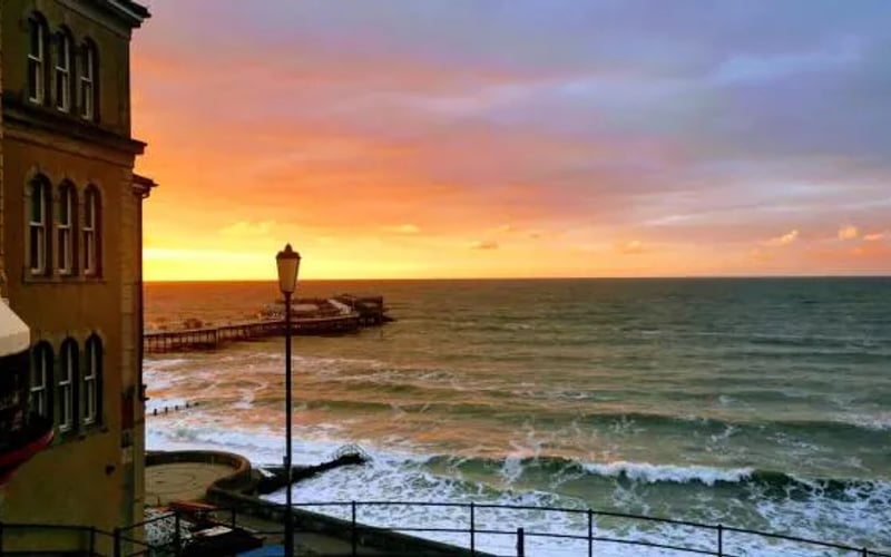 The Red Lion Hotel: Beach Access hotel in Cromer