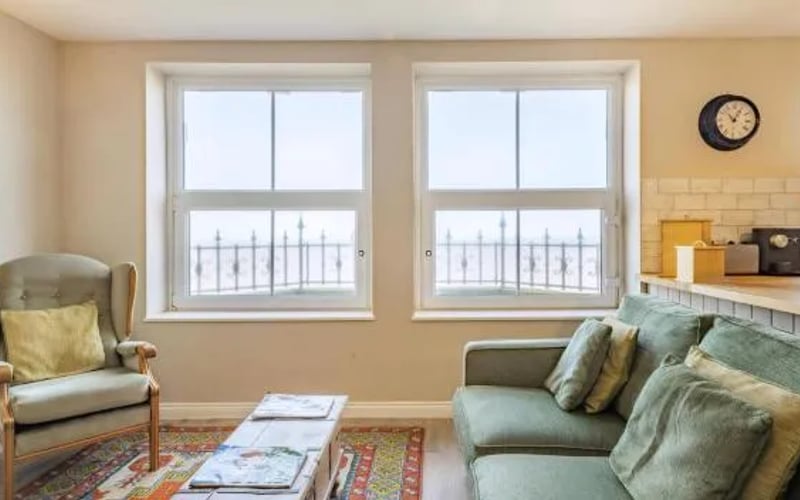 The Nest-Uk37327: Cat-friendly hotel in Cromer